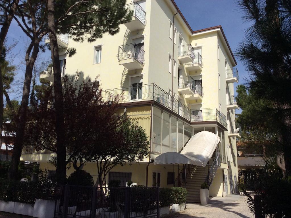 Hotel Augustus Milano Marittima Exteriér fotografie