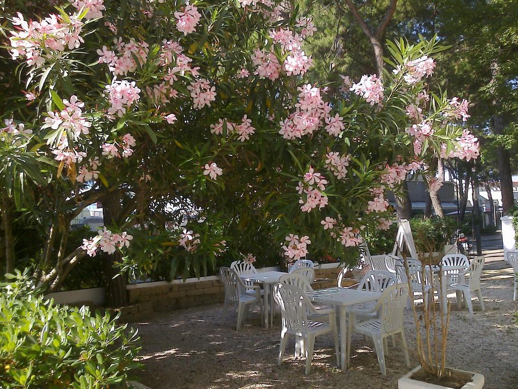 Hotel Augustus Milano Marittima Exteriér fotografie